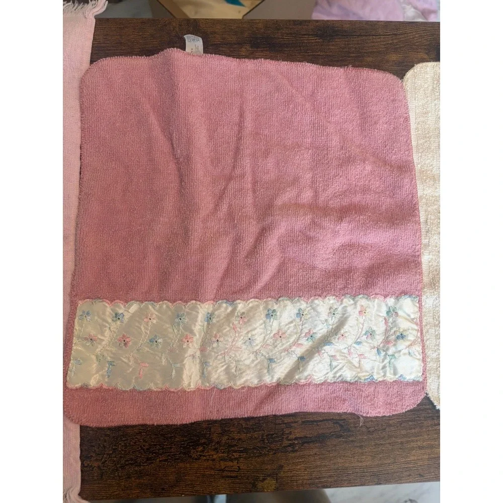 VTG Cannon Hand Towels Lot 3 Mismatched Pink Floral Cottagecore USA Coquette